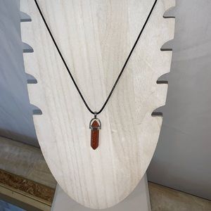 Maroon sparkly pendant